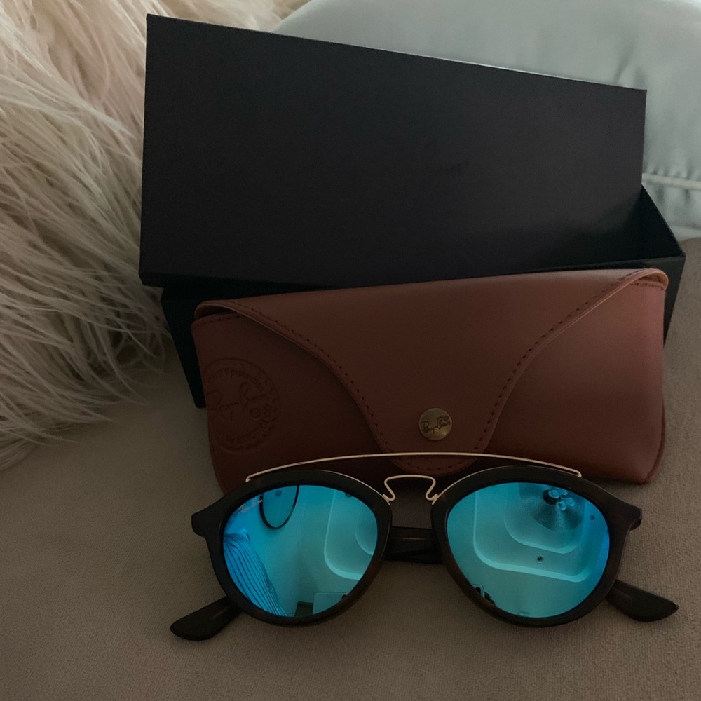 SOLD!!!! New RayBan Tortoise Sunglasses